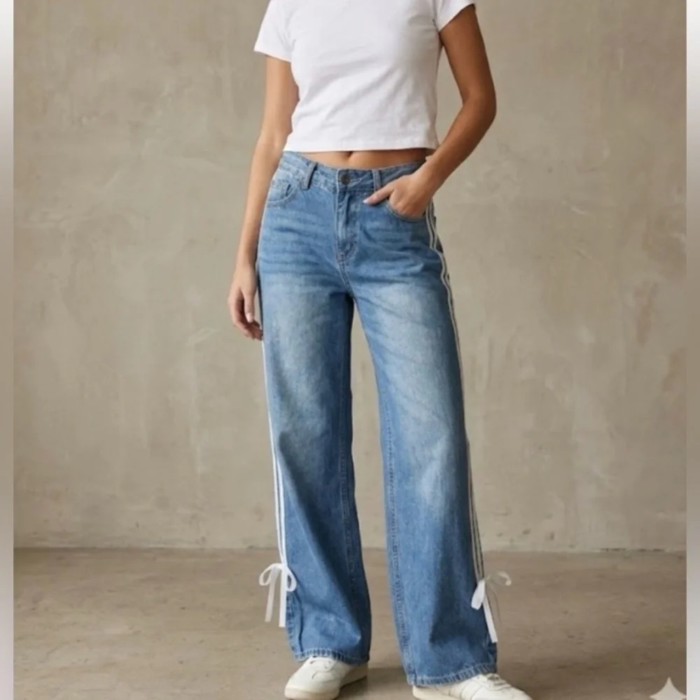 Telepatia Wide Leg Light Blue Jeans with Side Stripe - Picture 1 of 10